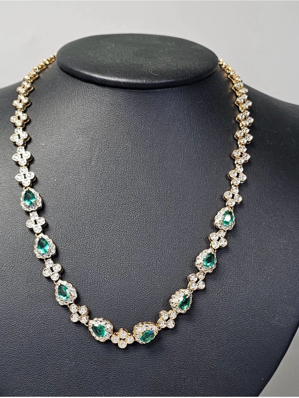 Vintage Jaqueline Bouvier Kennedy - Camrose Cross 16 “ necklace